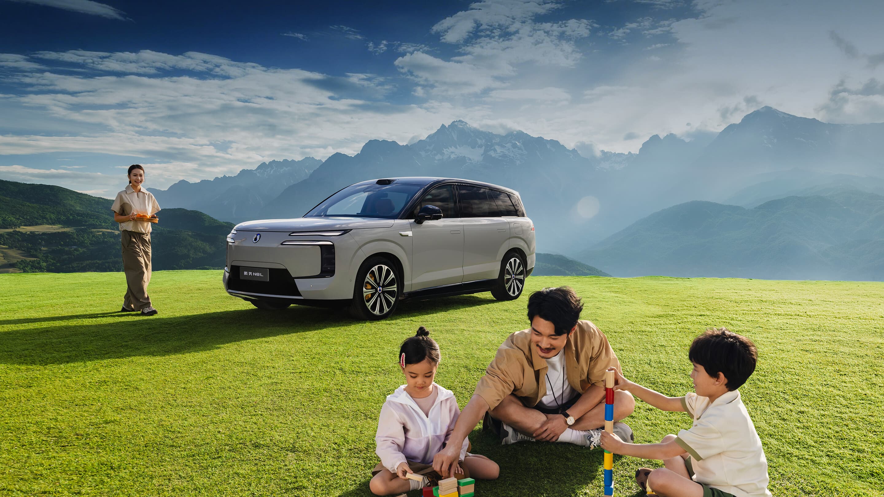 Premium family SUV route