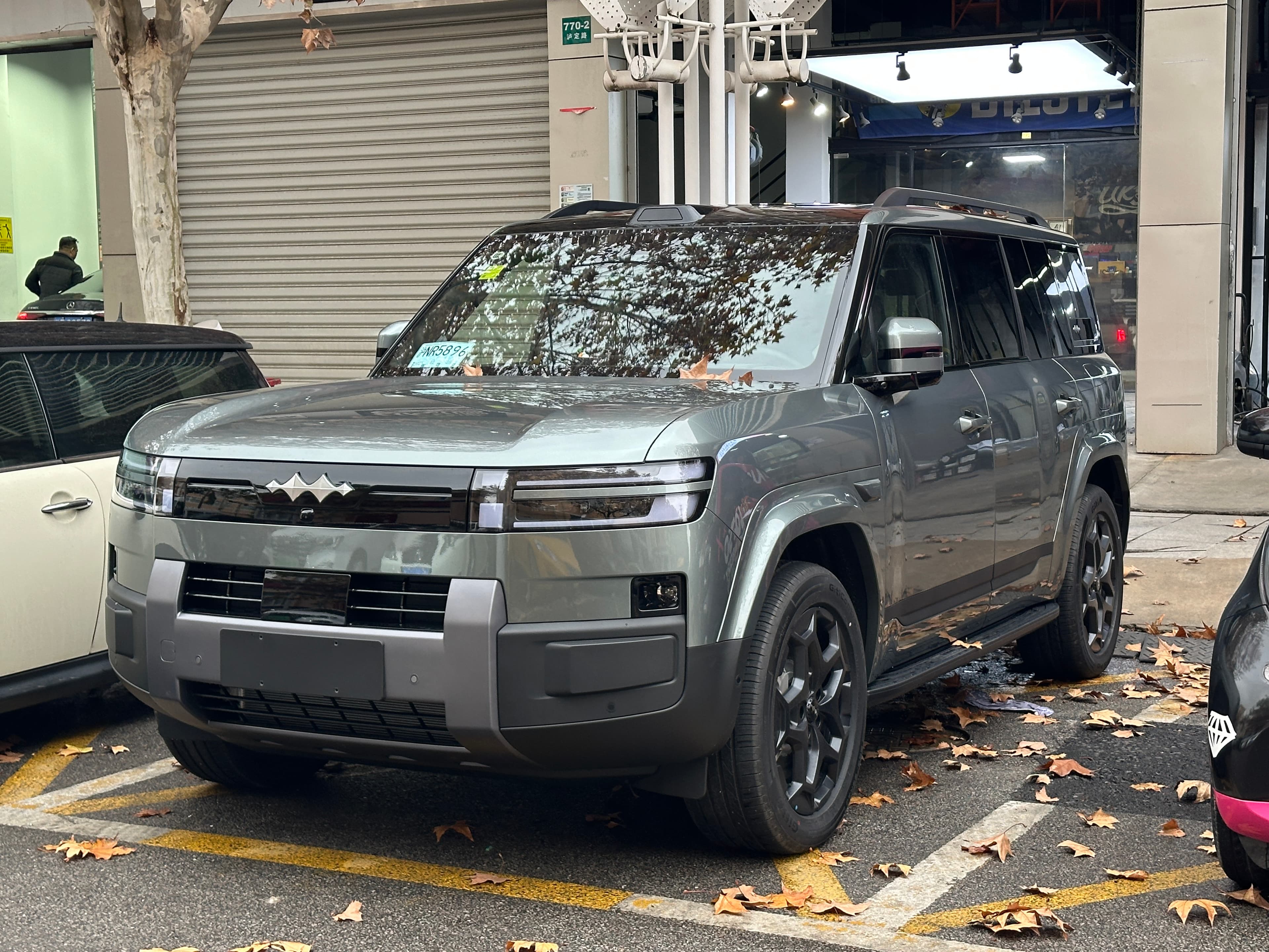 New premium SUV intent