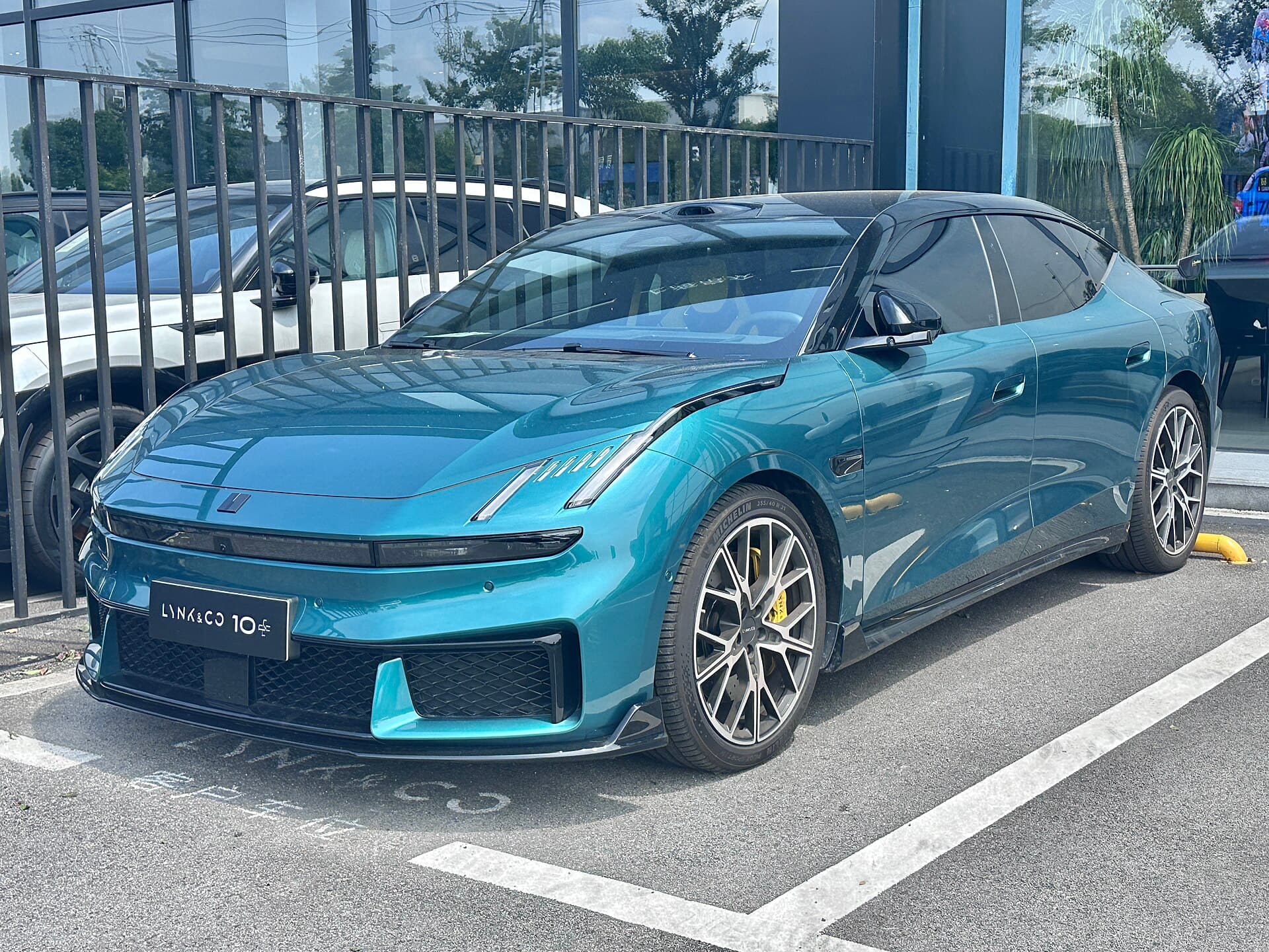 Lynk & Co 10 EM-P