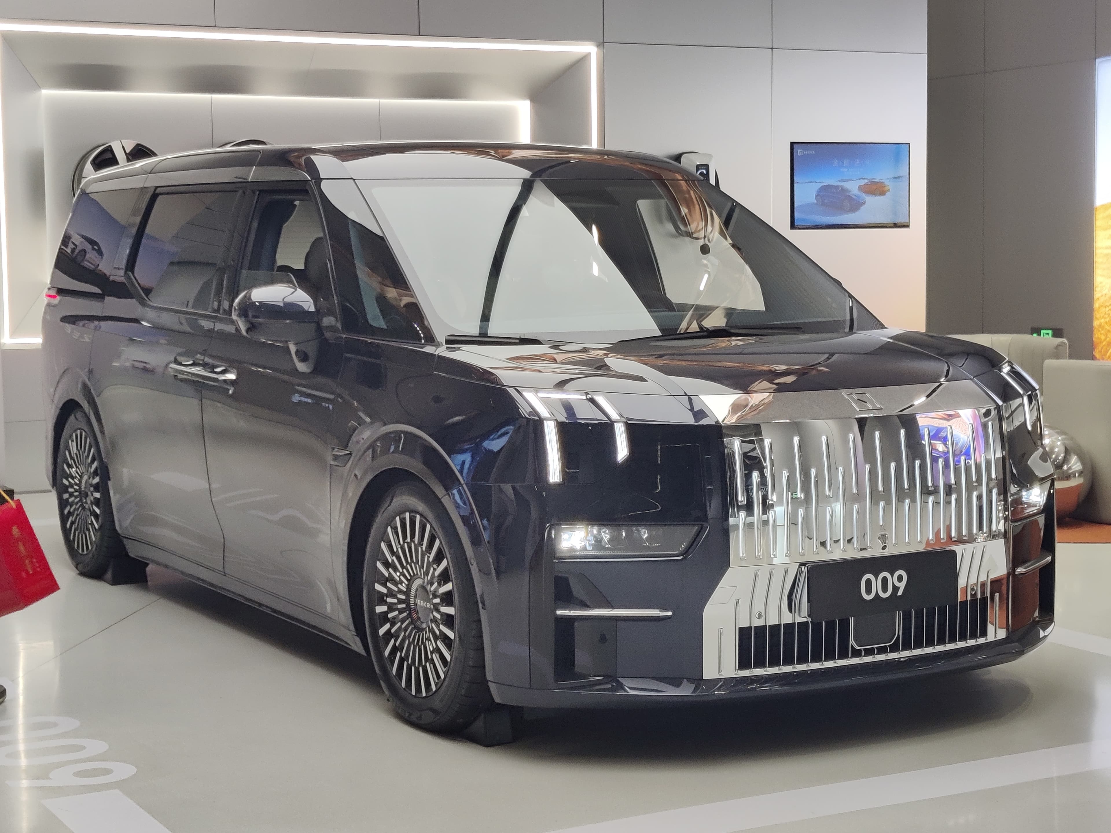 Executive MPV buyer fit